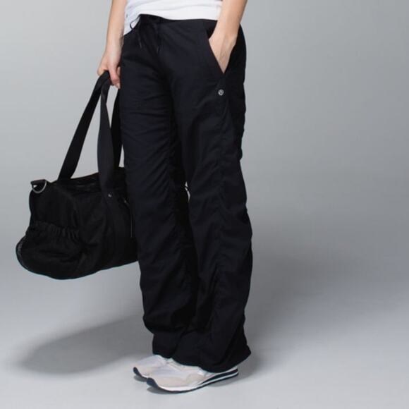 Lululemon Dance Studio Mid-Rise Full Length Pant Black 34” Inseam Sz 8 Yoga Gym - Picture 1 of 10
